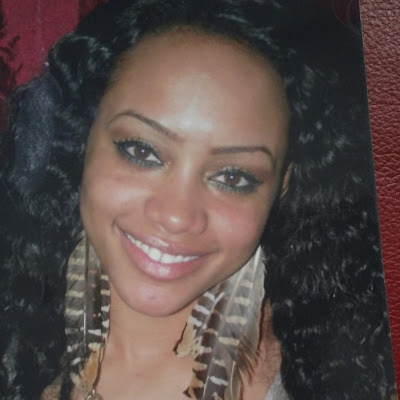 Meet your Posher, Elizabeth - Picture 1 of 1